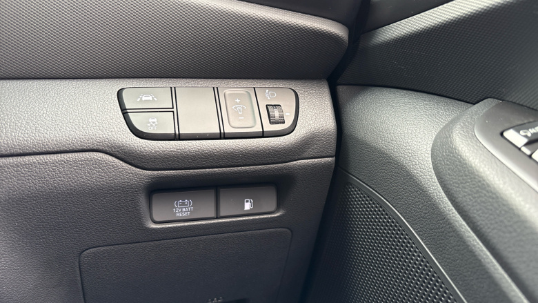 Hyundai IONIQ 1.6 GDi Hybrid 1st Edition 5dr DCT Hybrid Hatchback